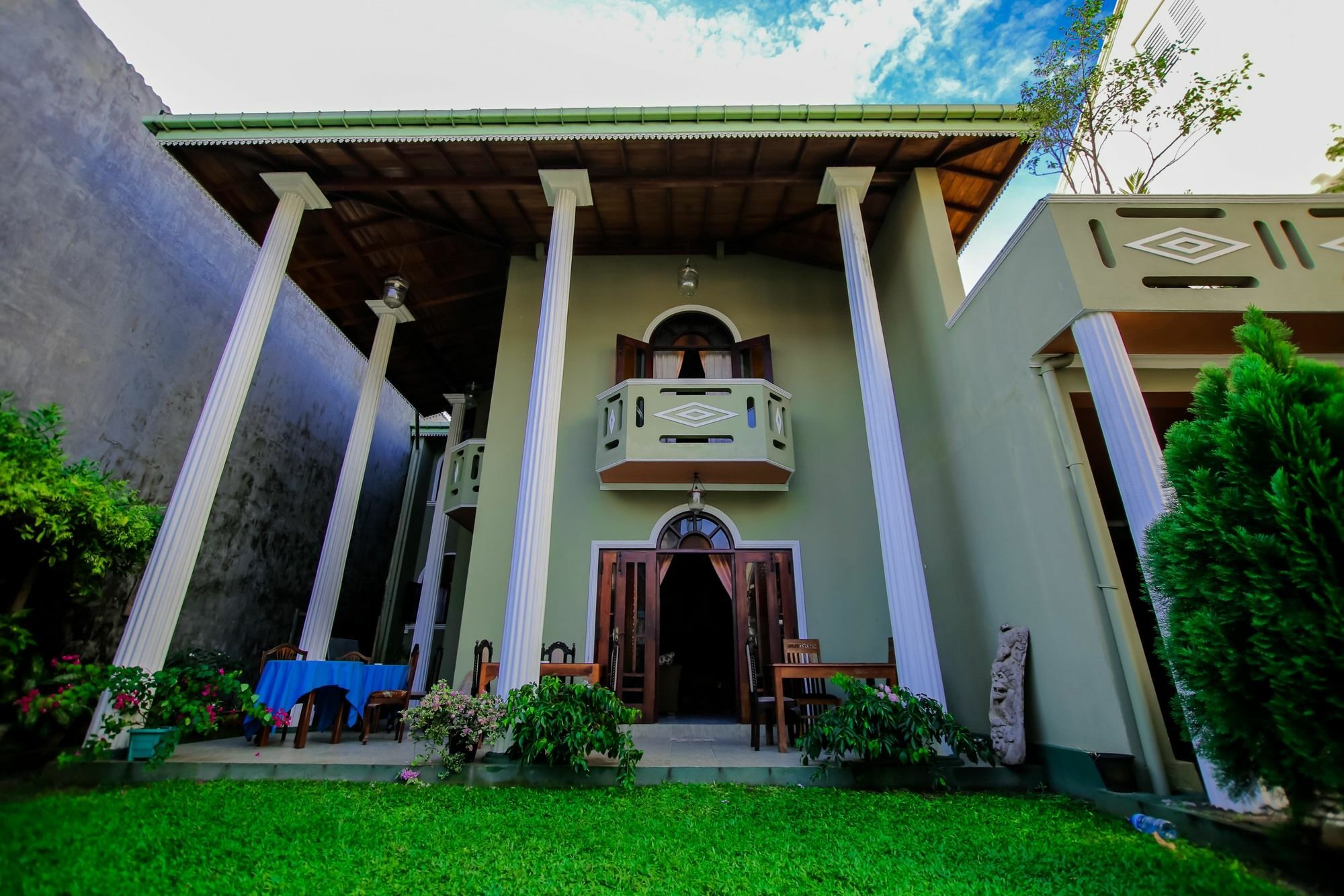 Frangipani Motel Galle Exterior foto